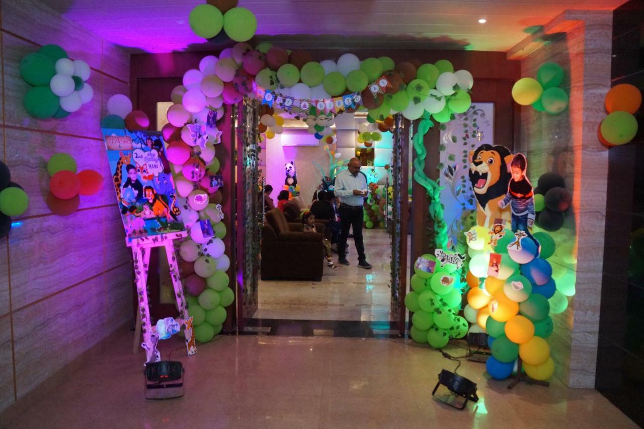 Hotel Shivoy Grand Varanasi Exterior photo